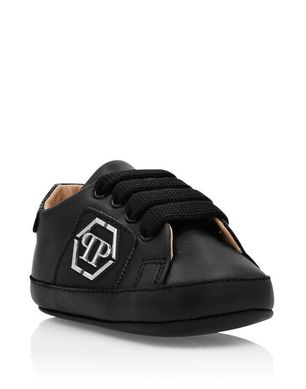NEWBORN SNEAKERS HEXAGON