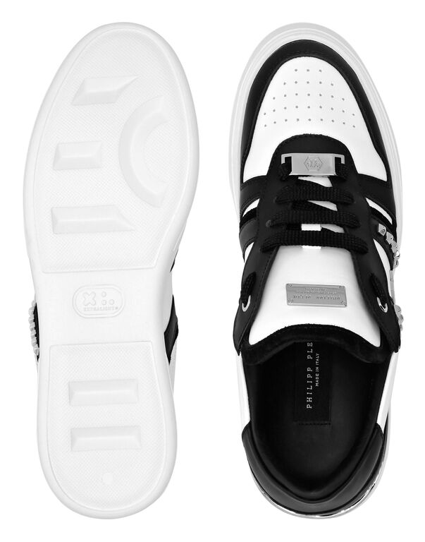 Low Top Sneakers Mix Cut Studs