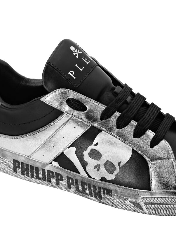 Lo-Top Leather Sneakers Retrokickz TM