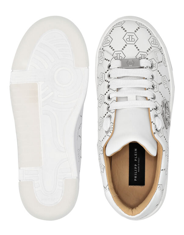 Low Top Leather Skeakers Matte Monogram